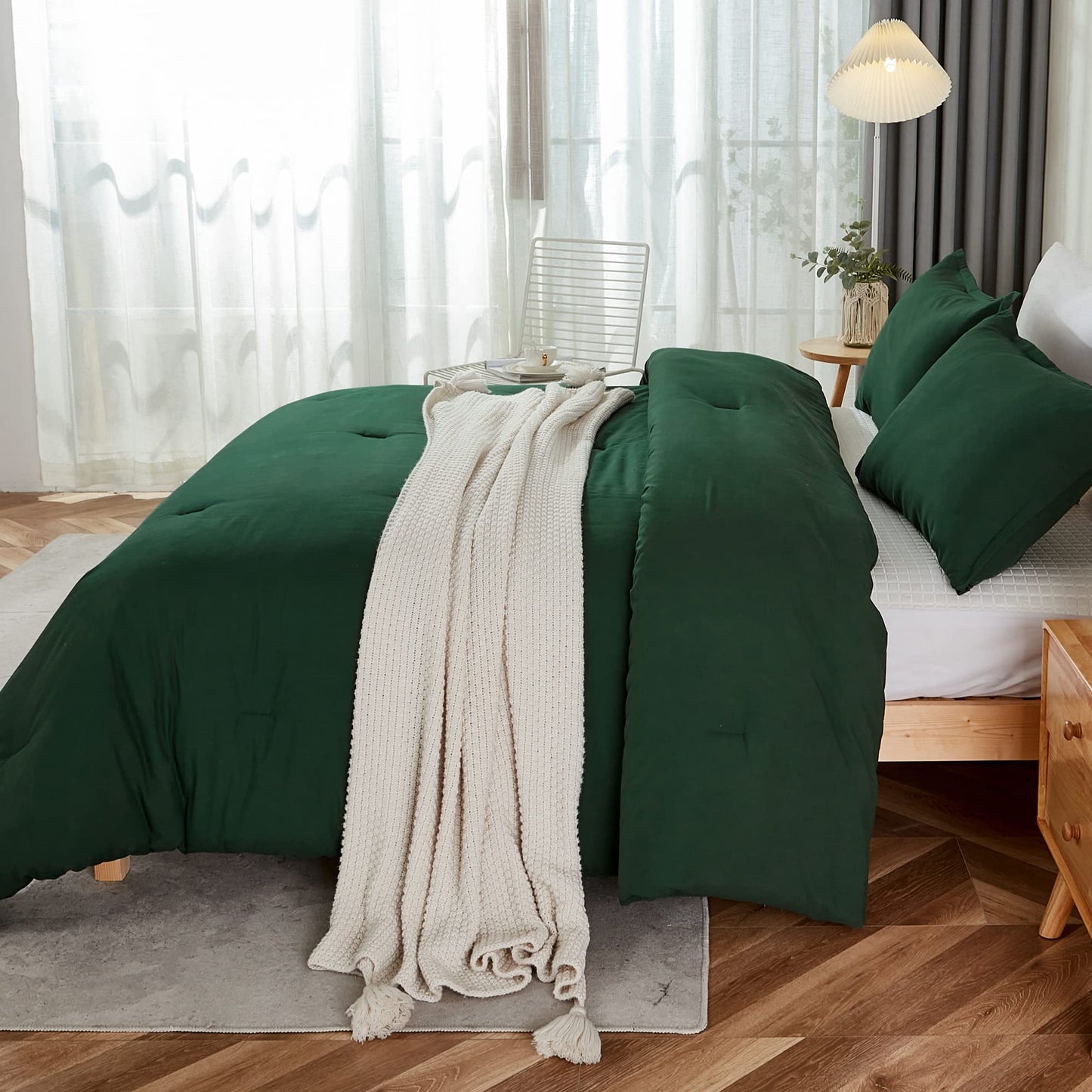 Litanika Dark Emerald Green Twin/Twin XL Comforter Set, 2 Pieces Solid Forest Bedding Set, All Season Fluffy Bed Set (66x90In Comforter & 1 Pillowcase)