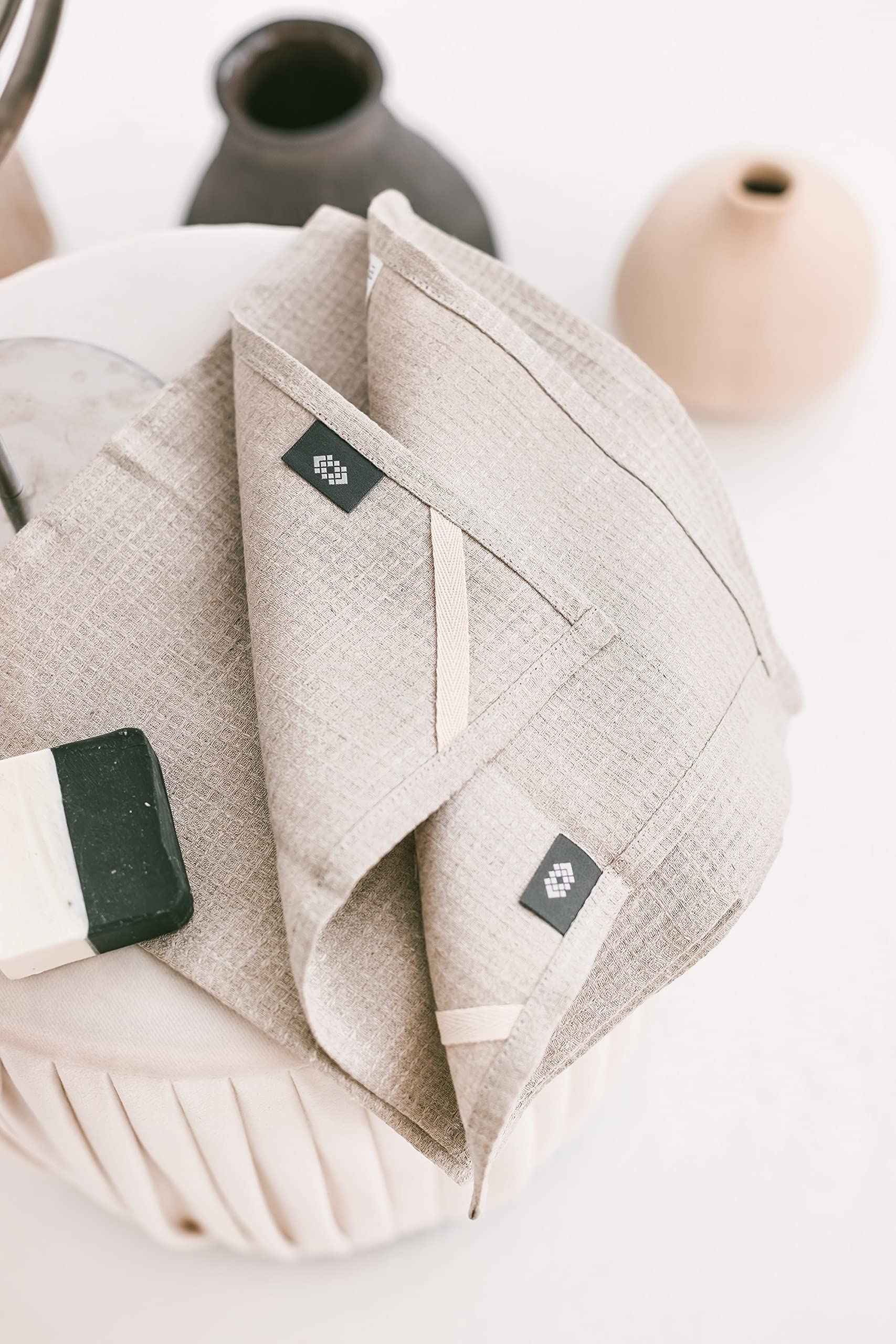 Thing Stories Flax Linen Washcloths for Bathroom - Waffle Washcloths 4-Pack 10x10 inch - Linen Face Cloths - Waffle Weave Cleaning Cloths with Loop - Exfoliating Face Towel for Women