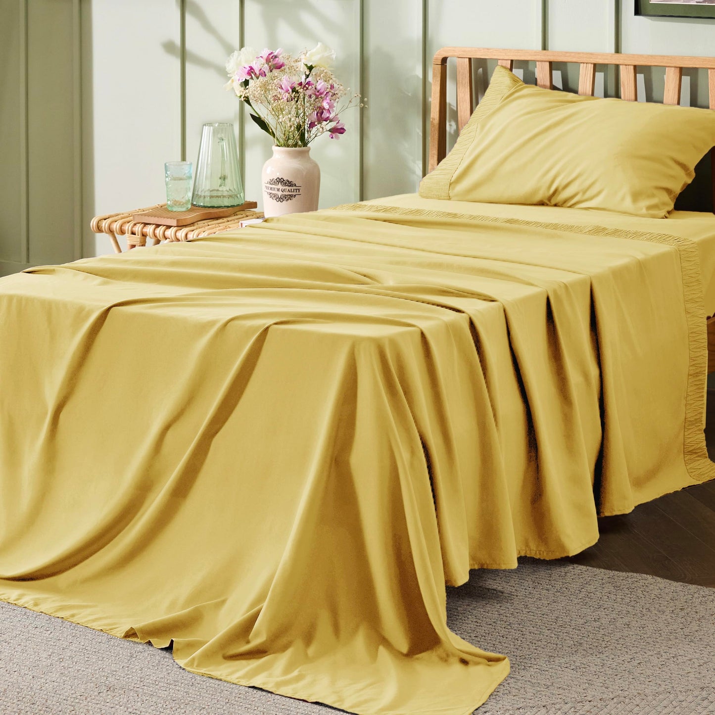 Bedsure Twin Sheets Set - Soft Twin Bed Sheets, 3 Pieces Hotel Luxury Yellow Sheets Twin, Easy Care Polyester Microfiber Cooling Bed Sheet Set