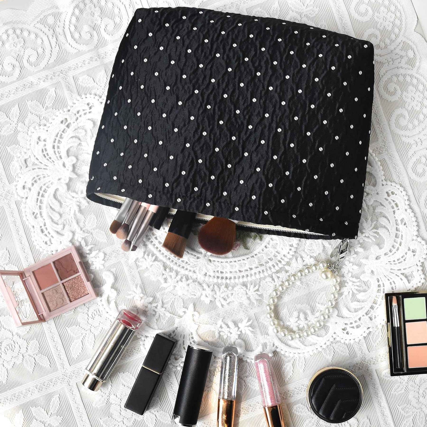 KeYaMee Makeup Bag Travel Cosmetic Bags for Purse Women Organizer Pouch Toiletry Bags with Zipper Large Capacity 037 polka