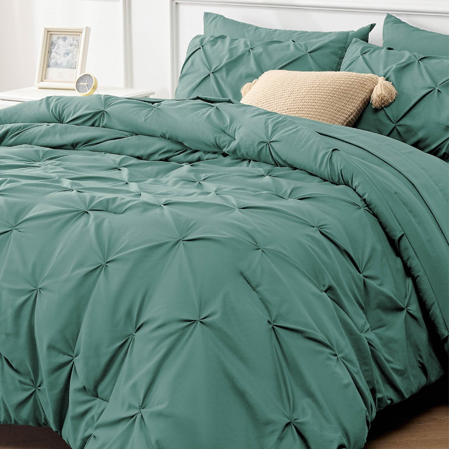 Bedsure Twin Comforter Set with Sheets - 5 Pieces Twin Bedding Sets, Twin Bed in a Bag with Comforter, Sheets, Pillowcase & Sham (Graysih Green)