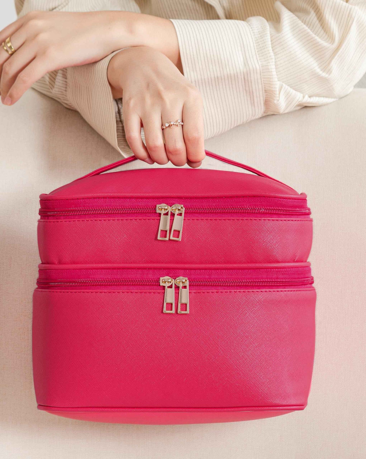 Makeup Bag for Women X-Large Travel Makeup Bag Organizer Portable Toiletry Bag Cute Makeup Bags Waterproof Leather Cosmetic Bag Makeup Case with Removable Dividers, Rose Red