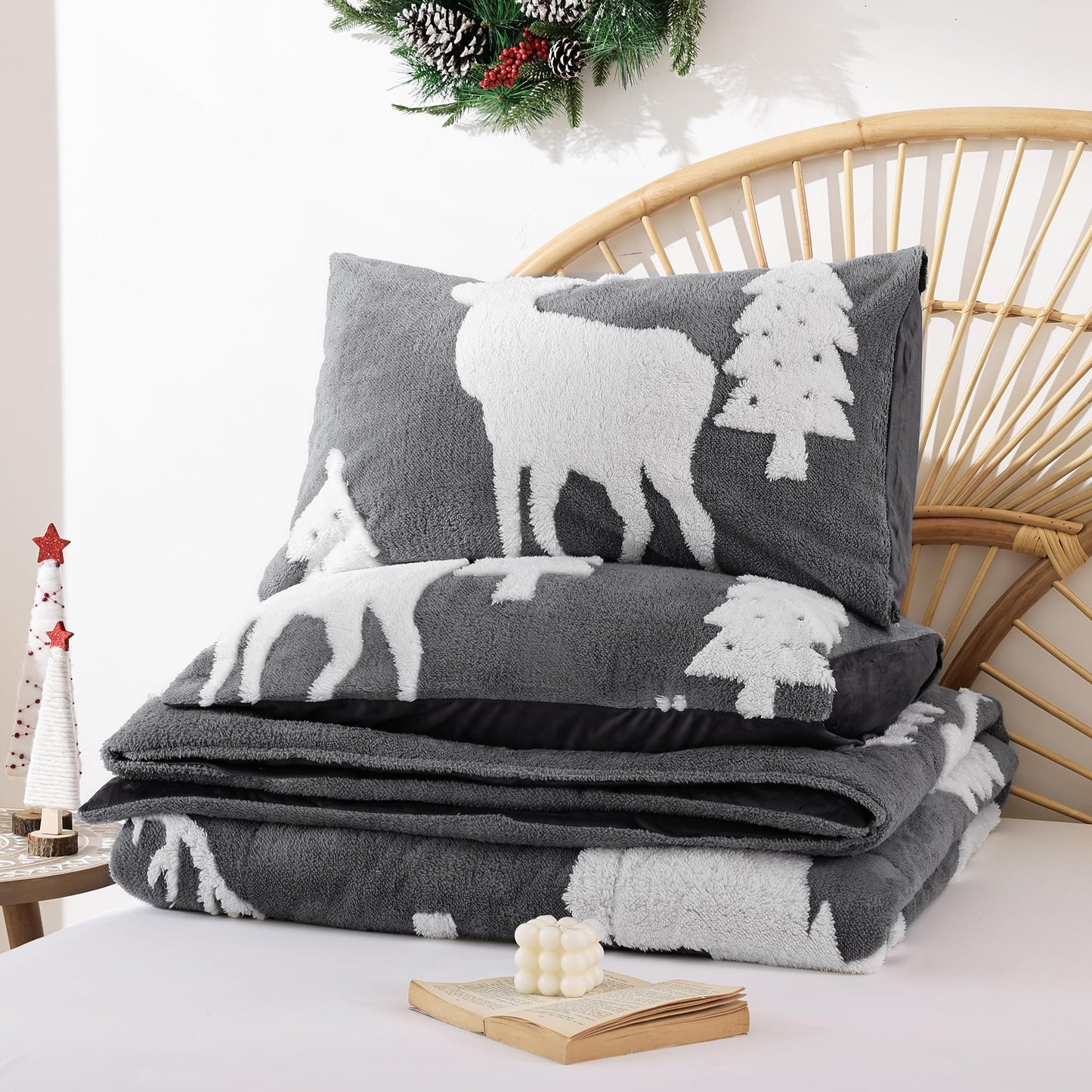 JANZAA Christmas Bedding Queen Comforter Set with Christmas Tree and Deer Stereoscopic on Grey Comforter Soft Velvet Comforter Set