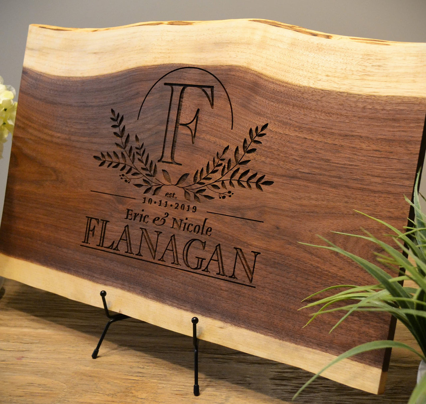 Personalized Cutting Board Wedding Gift Walnut Live Edge Artisan Rustic Display Unique Custom Engraved Anniversary Bride Groom Newlywed Couple Parents Housewarming Christmas (Rustic Wedding Design)