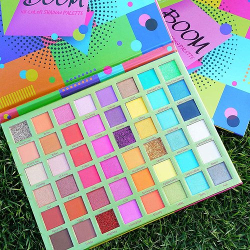Docolor 17Pcs Colorful Makeup Brushes Set + 48Colors BOOM Eeyshadow Palette Ultra Pigmented Matte Shimmer Metallic Natural Blendable Cream Powder Long Lasting Waterproof Make Up Eye Shadow Palettes