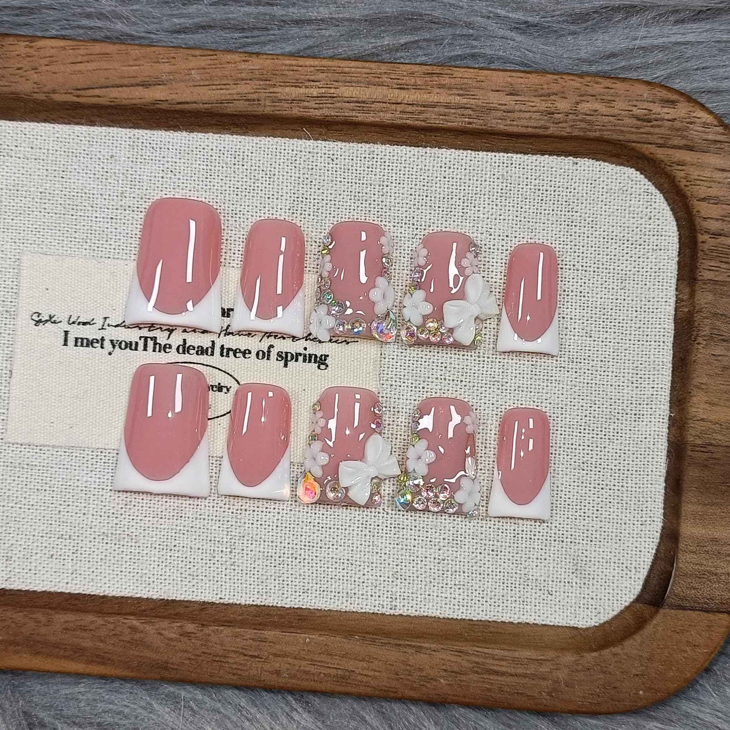 TENPAL Short Coffin Duckbill Press on Nails,White French Tip Fake Nails with Rhinestones & 3D Bow Designs,10PCS Soft Gel Glue on Nails with Tools,Elegant Glossy False Nails for Daily Wedding Wear(L)