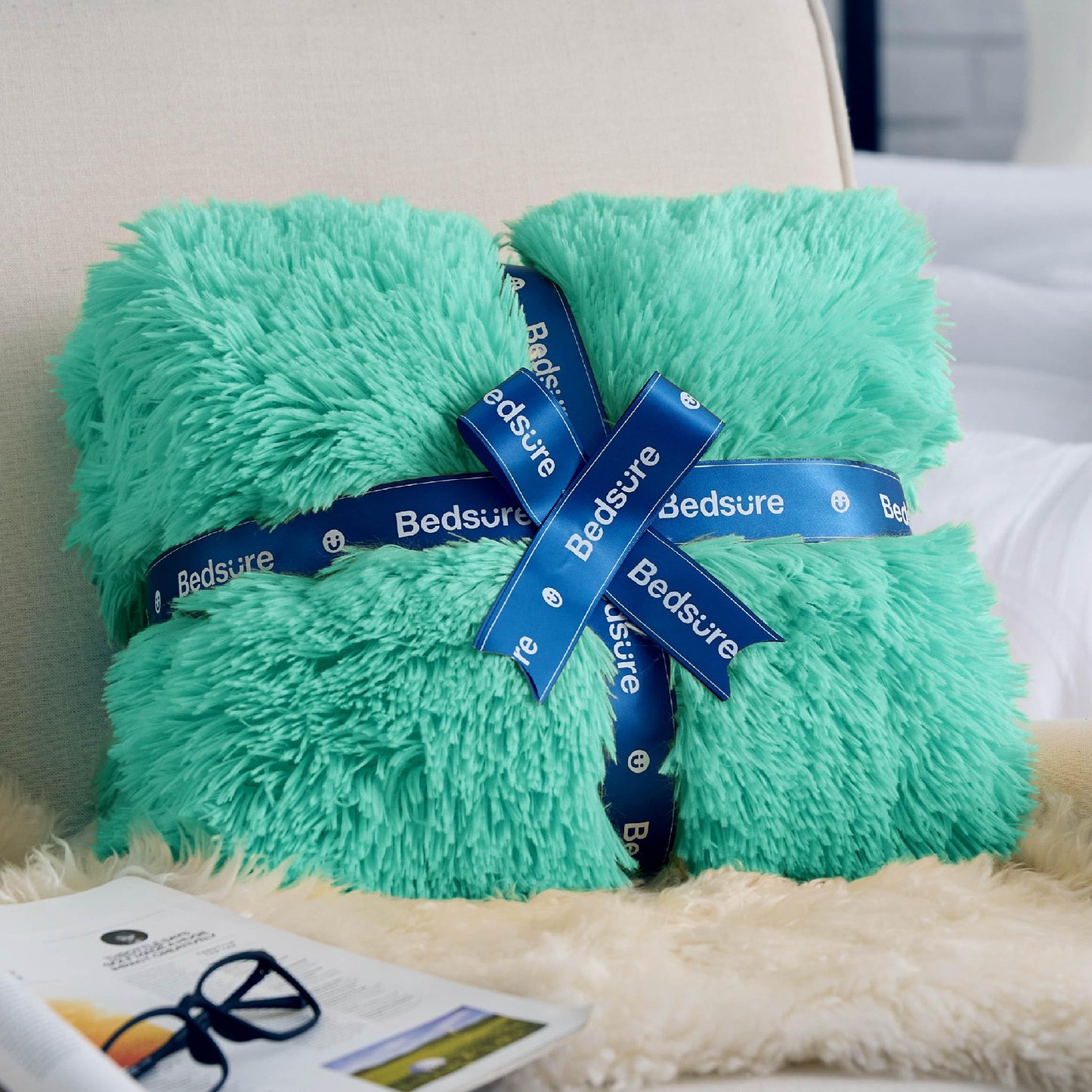 Bedsure Soft Fuzzy Faux Fur Blankets Queen Size Blue – Cozy, Fluffy, Plush Sherpa Fleece Blanket, Furry, Shaggy Blanket for Couch, Bed, Sofa, Thick Warm Blankets for Women, 90x90 Inches, 640 GSM