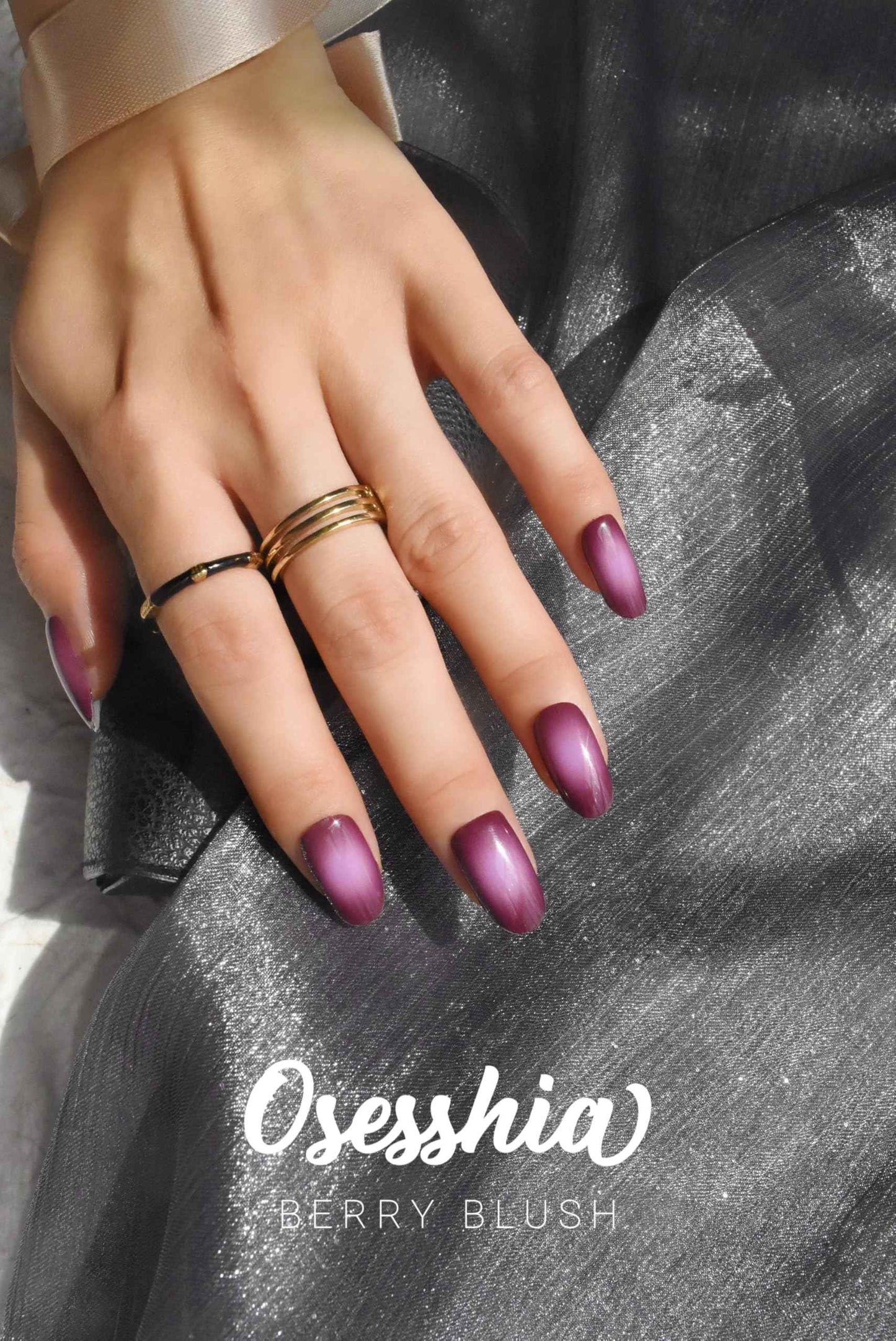 Osesshia Semi Cured Gel Nail Strip Starter Kit, (Include 60 Pcs Nail Stickers, 1 UV Lamp and Nail Tools), Glaze Wraps, Salon Quality Gel Polish Strips, Christmas Nails Stickers Kit