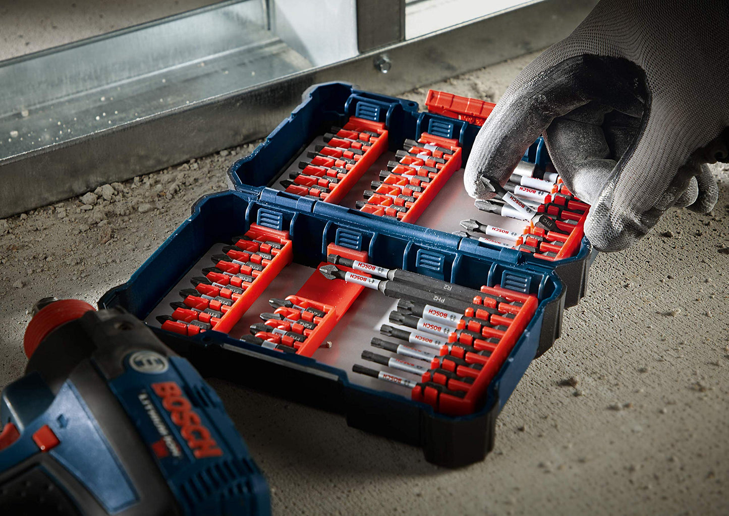 Bosch SDMS44 44-Piece Assorted Impact Tough Screwdriving Custom Case System Set for Screwdriving Applications