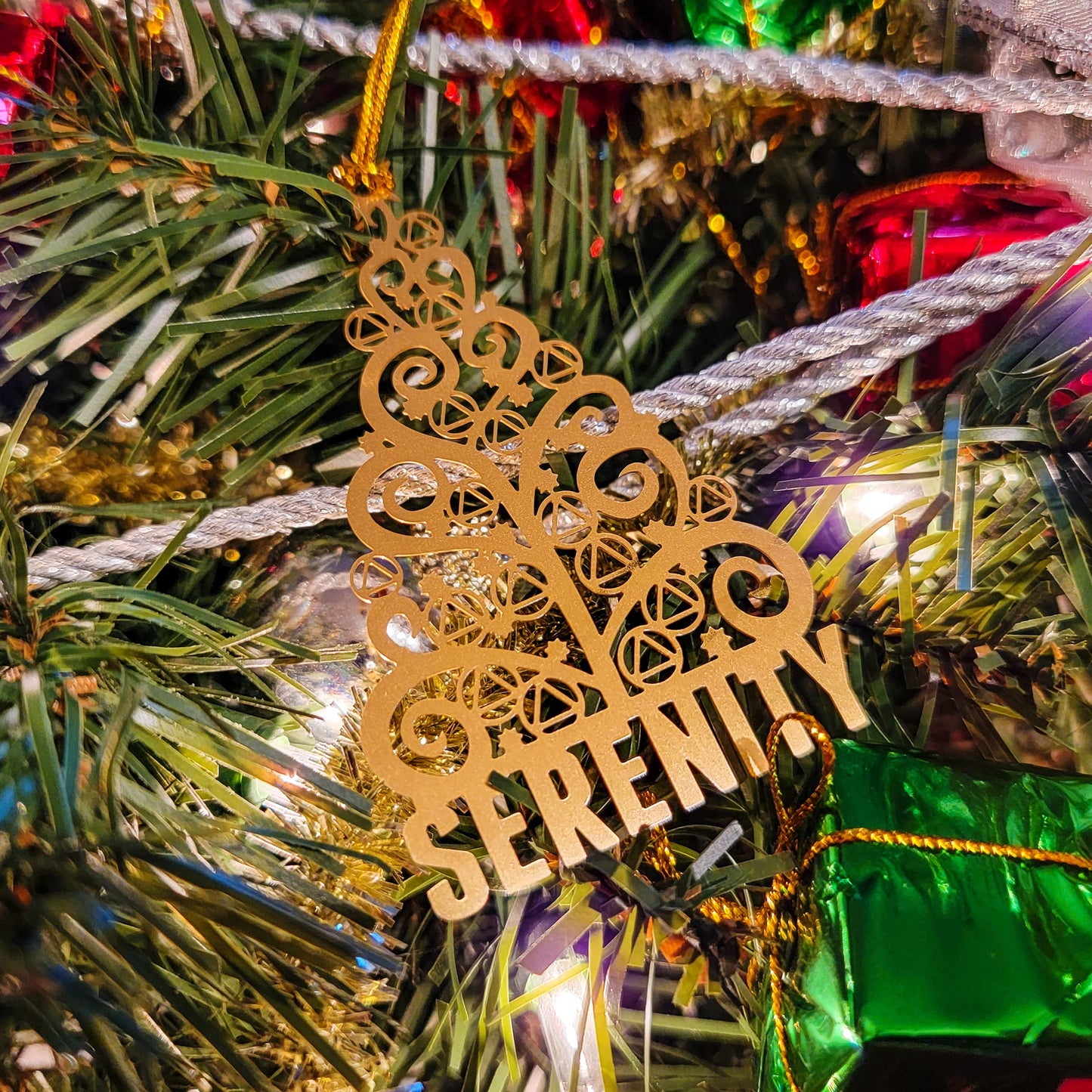 5 Pack AA Serenity Tree Sobriety Christmas Ornaments Set | Alcoholics Anonymous Sober Recovery Gifts | Stamped Brass