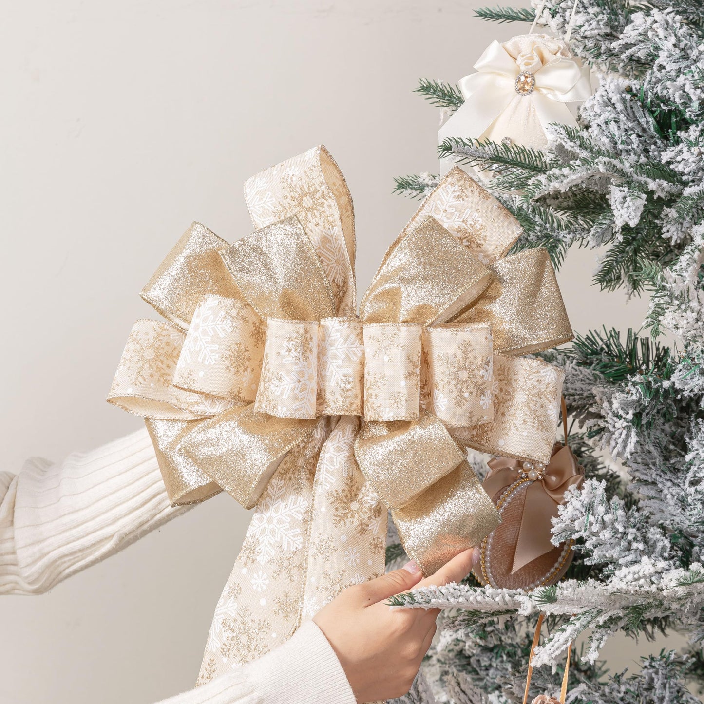 Christmas Tree Topper, 40x13 Inches Toppers Bow with Glitter Satin Mesh Streamer and Patterned Ribbon, Christmas Tree Topper Bow for Christmas Home Decoration (Champagne Gold)