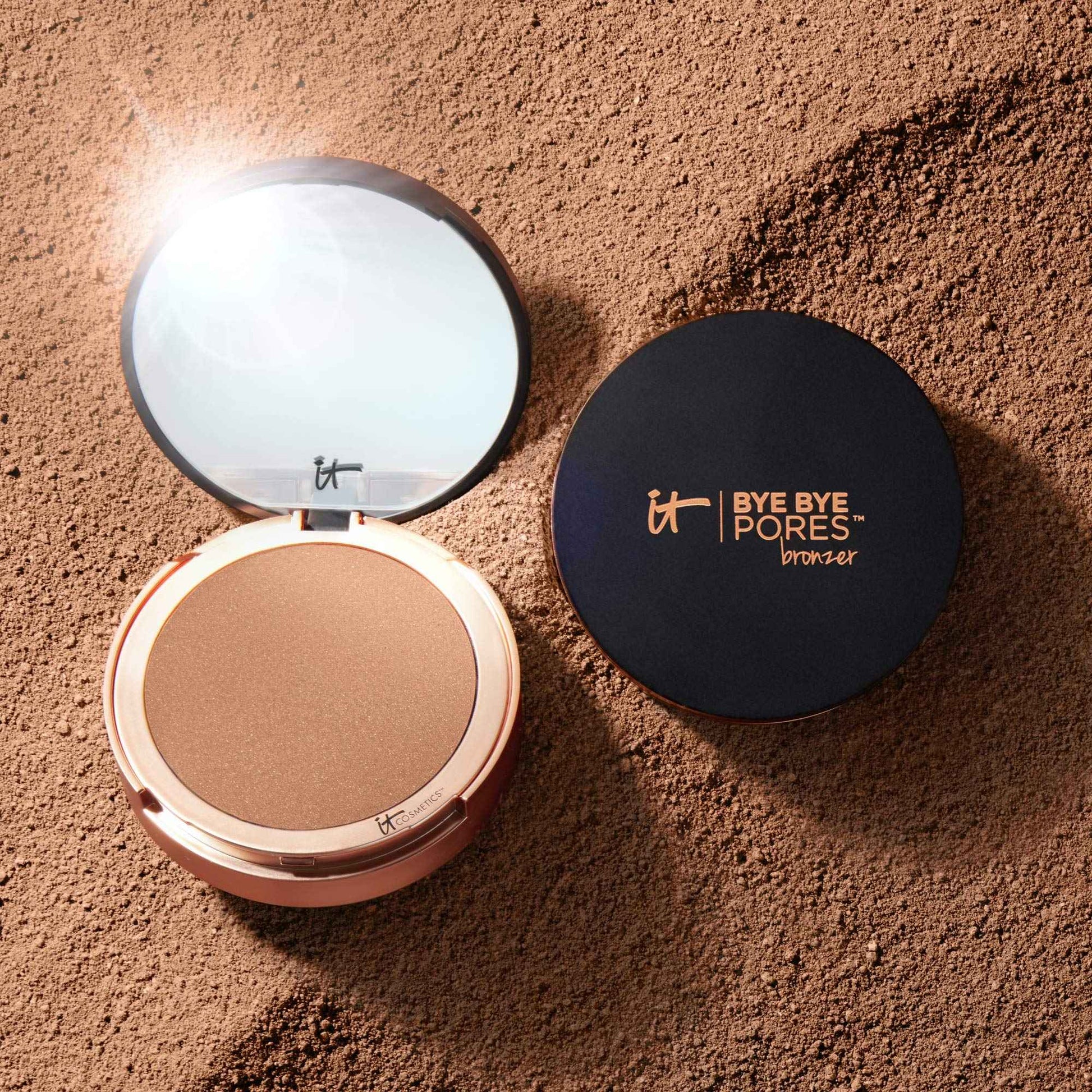 IT Cosmetics Bye Bye Pores Anti-Aging Bronzer, Diffuses Look of Pores + Fine Lines, Sun-Kissed Glow Face Makeup Powder, Oil-Free, Talc-Free, With Hyaluronic Acid – Universal Shade, 0.3 oz