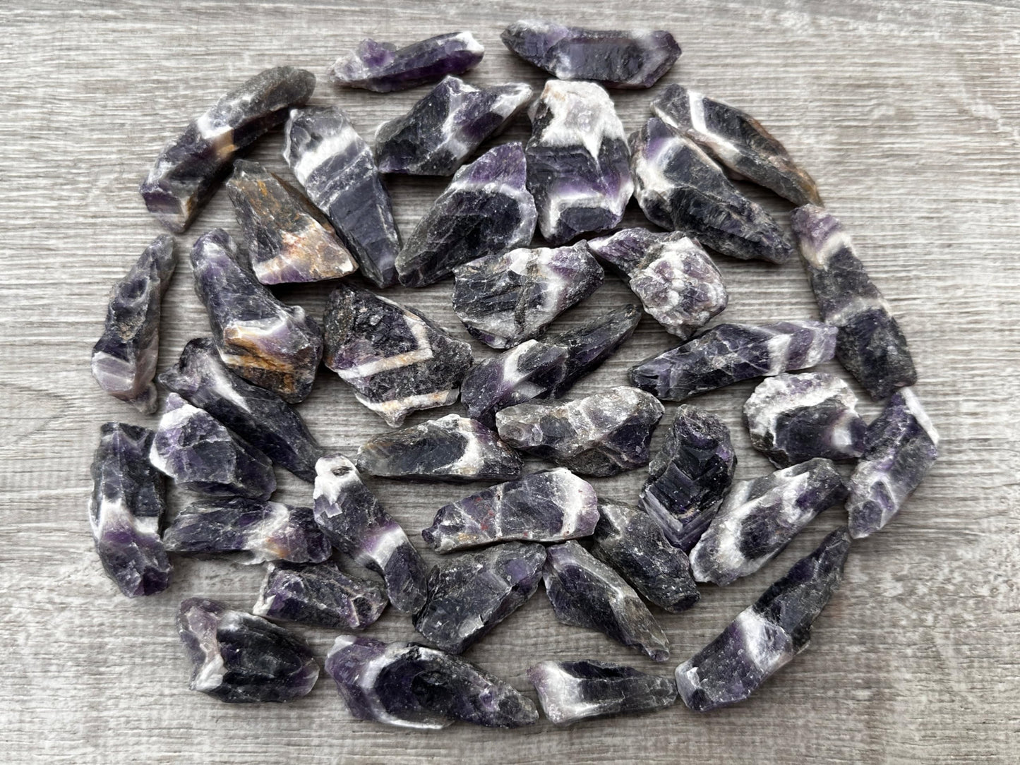 GAF TREASURES Wholesale Raw Chevron Amethyst Crystals, Natural Chevron Amethyst Stone, Natural Rough Chevron Amethyst Crystals, Chevron Amethyst Healing Crystals (Chevron Amethyst, 0.5 Pound)