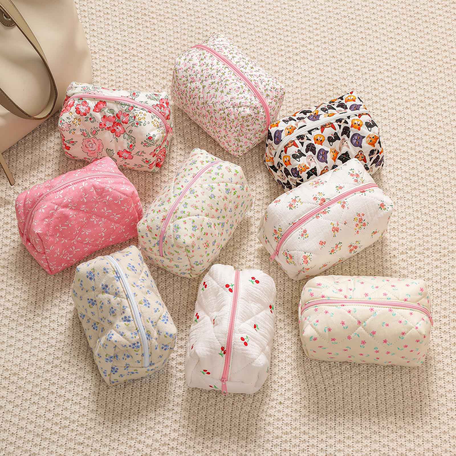 Cute Small Floral Cotton Makeup Bag, Quilted Zipper Pouch with Coquette Bear for Women and Girls, Kawaii Travel Cosmetic Bags for Purse(04Little Blue Flower)