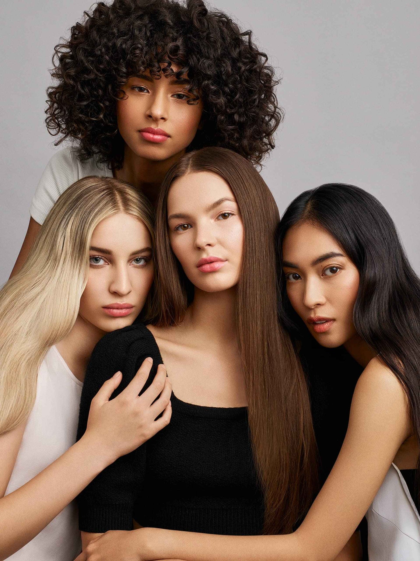 IN COMMON Velvet Cloud Universal Mask, 4.7 Fl Oz