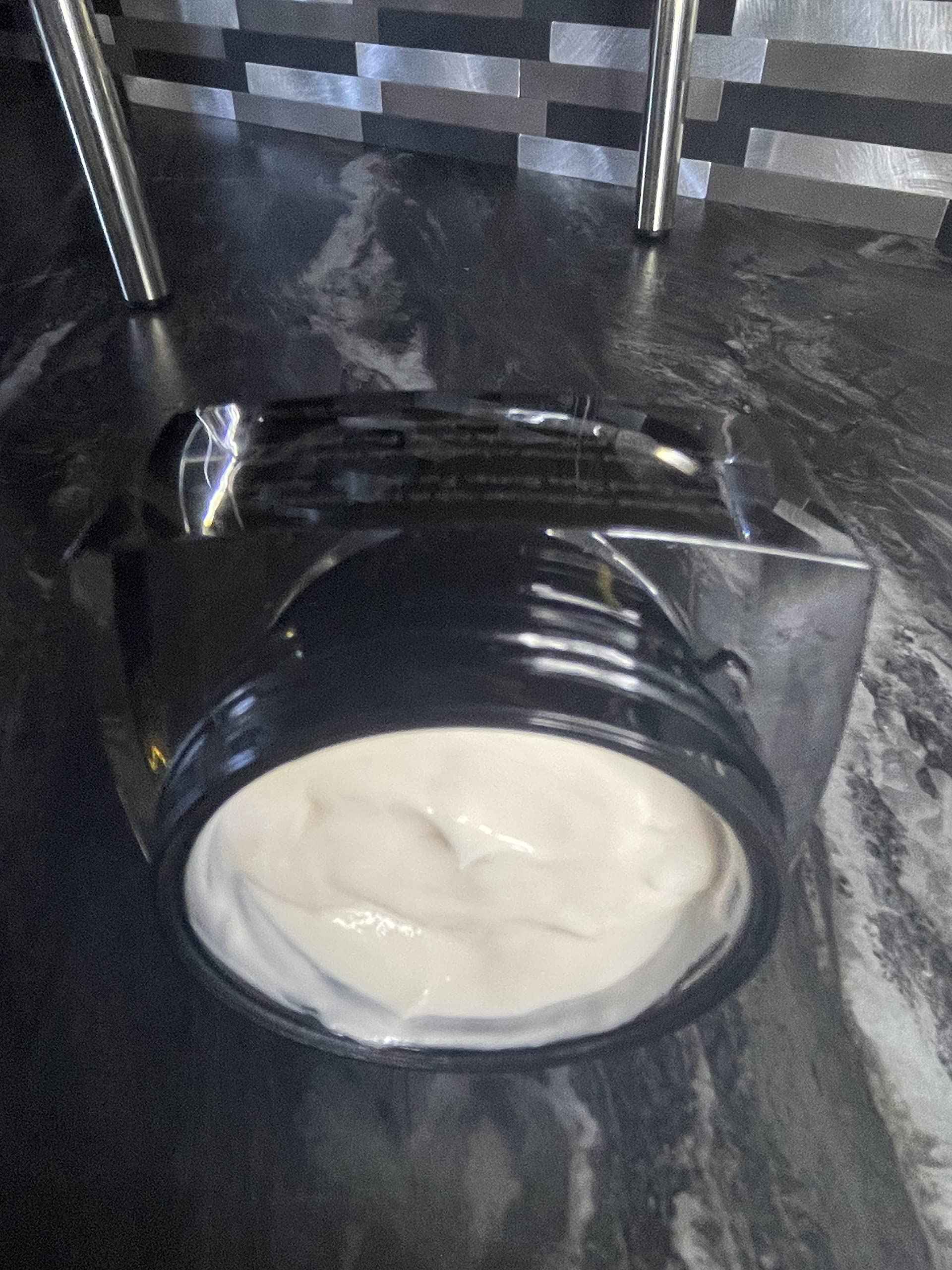 Intense Hyaluronic Moisturizing Cream for deep hydration and Plumped Skin