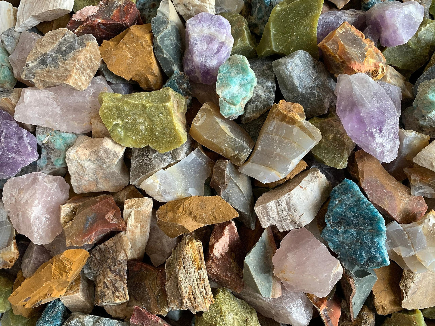 GAF TREASURES Wholesale Raw Assorted Crystals, Natural Assorted Stone, Natural Rough Assorted Crystals, Assorted Rough, Assorted Healing Crystals (Assorted, 0.25 Pound)